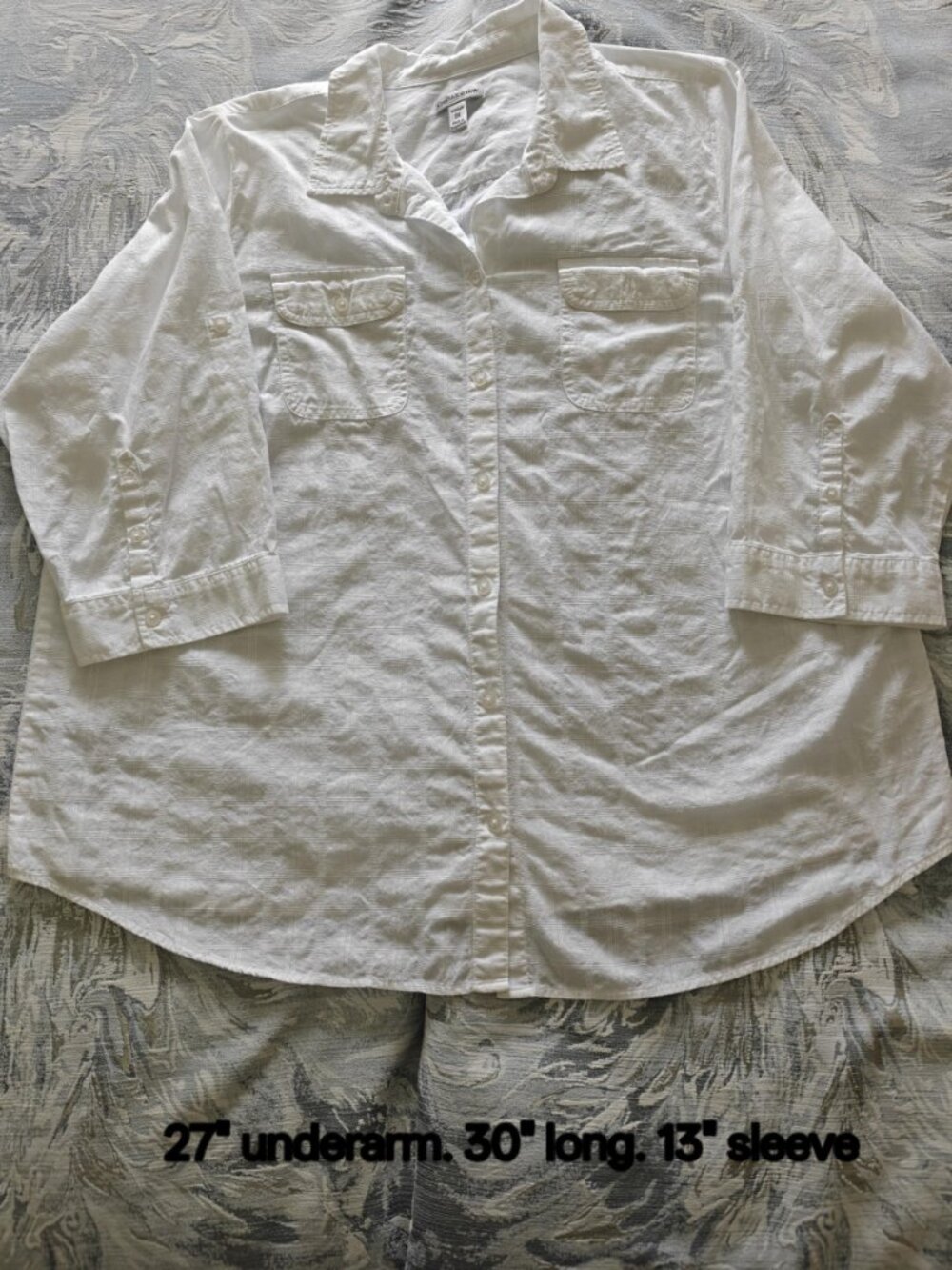 *Ladies white textured cotton blouse*